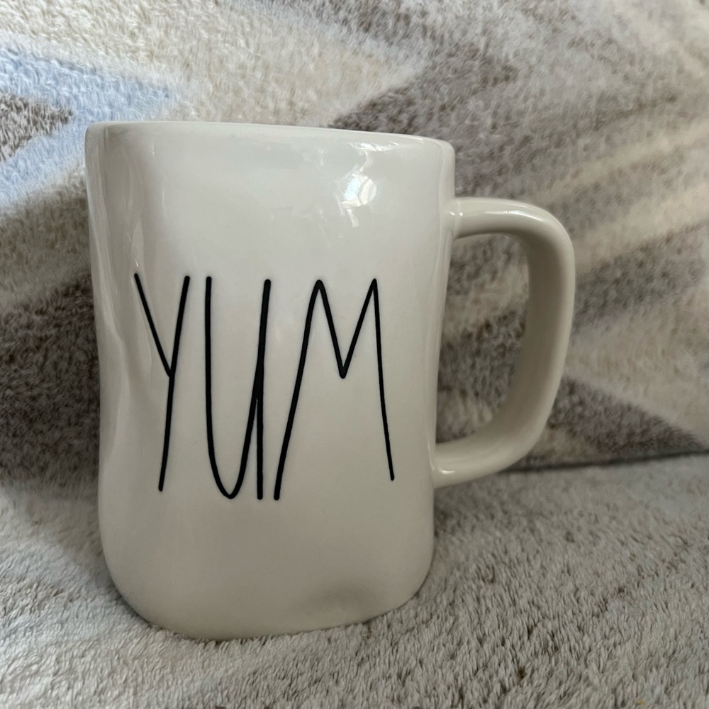 Rae Dunn Mug ☕️